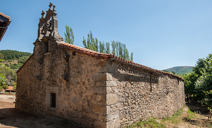 Medieval bridge and hermitage by the Francia river