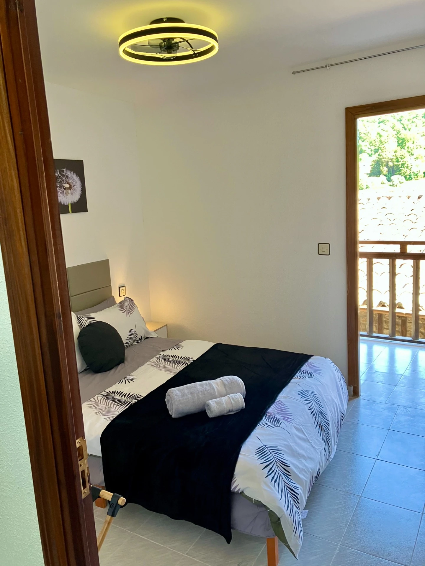 Habitación con balcón de la segunda planta, Casa Rural Los Nietos de Pura